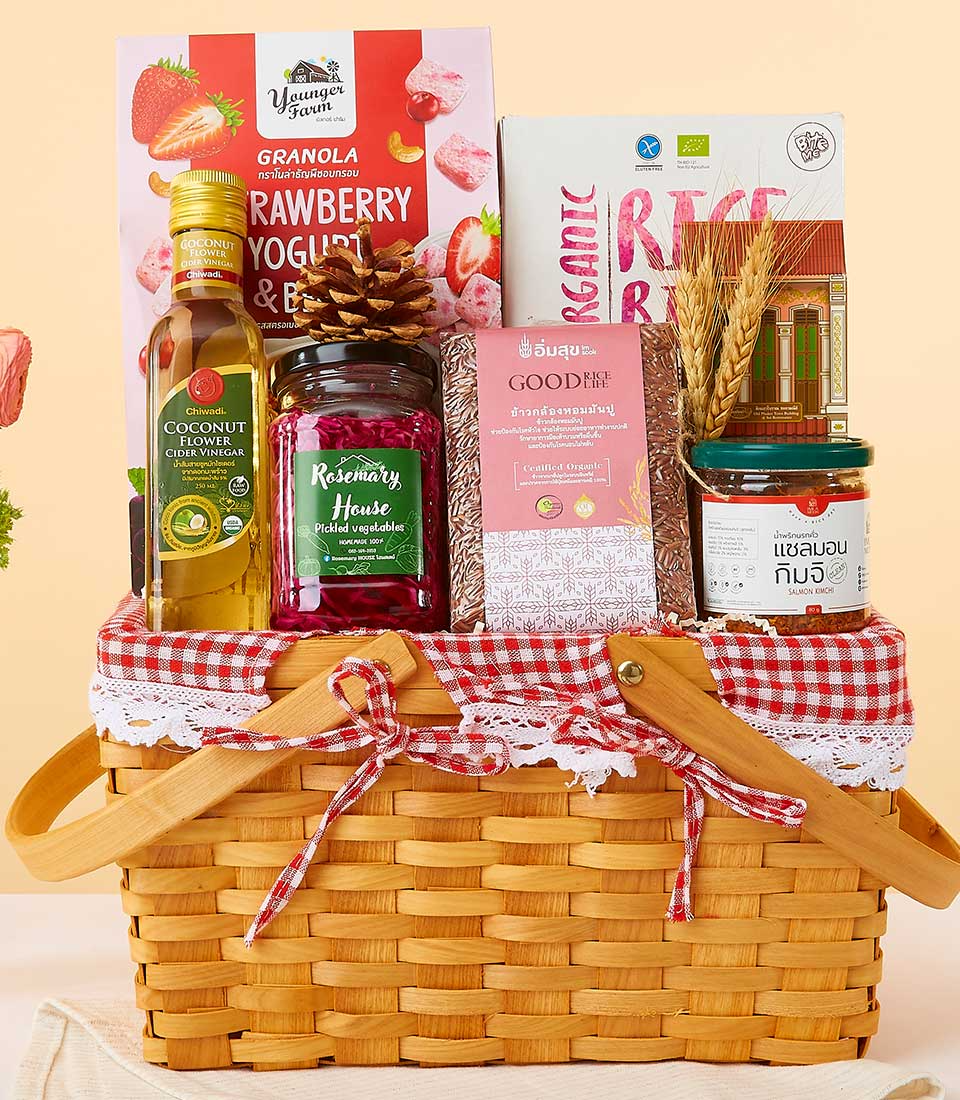 Nourishing Delights Gift Basket